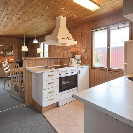 3 Bedroom Gorgeous In Frostrup *