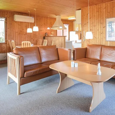 3 Bedroom Gorgeous In Frostrup Semesterbostad *